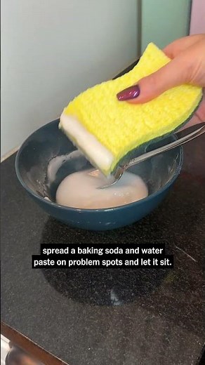 How to Clean A Microwave