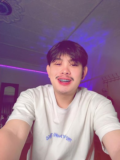 Expressive Hand Gestures You Can Use Daily