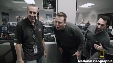 Building Humanity’s First Moon Base with SpaceX Starship