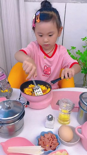 This mini cooking set is fantastic! it can cook real food! It is a breeding ground for great chefs! #toy #toyforkids #kidstoys #childrentoy #diytoys #funnytoys #minikitchen #giftideas #fyp #foryou