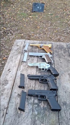 Pistols presentation