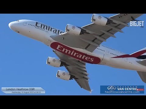 Stunning 09R departures at London Heathrow Airport