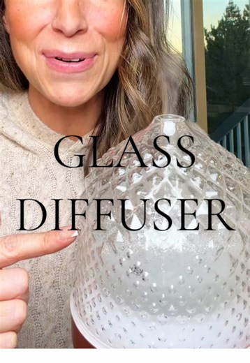 Glass oil diffuser made with no plastic so your essential oils stay pure ✨ beautiful enough to gift, clean enough to trust, and perfect for holiday hosting or everyday calm 🕯️🎁 @Levoair-Diffuser #oildiffusers #essentialoildiffuser #giftideas #holidayhaul #tiktokholidayhaul
