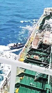 Πώς προετοιμάζονται τα πλοία για να διασχίσουν περιοχές γεμάτες από πειρατές | Prepper