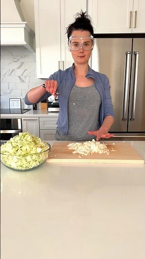 How to Make FRIED CABBAGE 🥬🥓