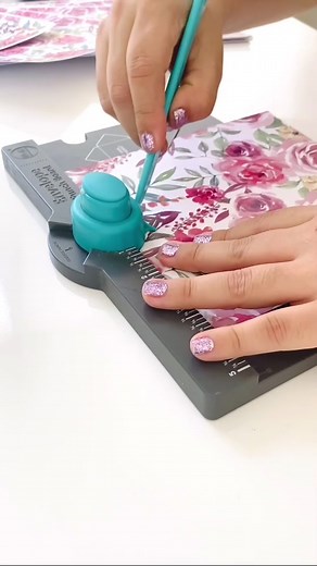 Envelope Punch Board Tutorial (wermemorykeepers)