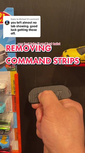 How to Remove Command Strips Easily - Twist Method