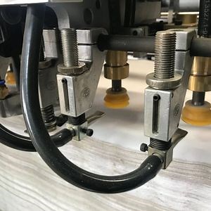 [Hot Item] Factory Price Automatic Wedding Cards/Invitation Card/Wallpaper/Paper Bag/Boxes/Book Cover/Calendar Embossing Machine / Embosser