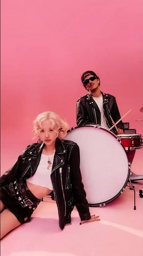 Apache Apache ROSÉ & Bruno Mars - "APT." Breaks Global Records! 🔥