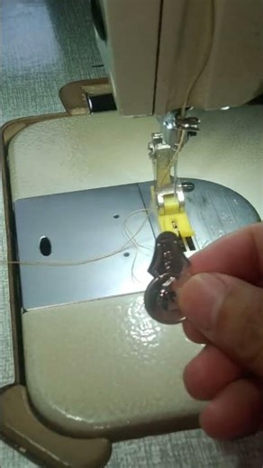 How to replace denim thread with regular thread #sewing #ussewtips