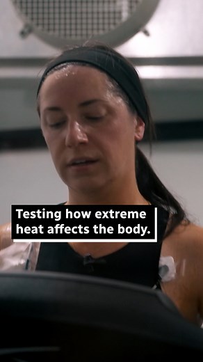 Why is extreme heat so dangerous to the human body? CBC’s senior health and medical reporter Lauren Pelley went to Brock University’s Environmental Ergonomics Lab to find out. She ran for 20 minutes in a chamber set at 40 C while researchers measured the strain that put on her heart, weight and core and skin temperatures. For more on what the results showed and how to cool down your body during extreme heat, check out our YouTube Channel. Reporting by Lauren Pelley/CBC News #Canada #Toronto #Hea