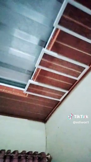 plapon PVC motif #plaponpvc #plapon #sorotan #bengkulu #sumatra #interiordesign #interior #dewainterior