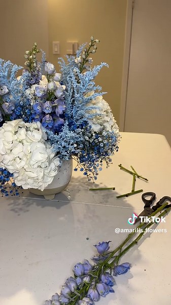 Floral Arrangements for Unforgettable Gender Reveals