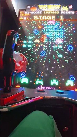 "Blast Off into Fun! Playing Space Invaders Free Play Style - First Stage Gameplay Unleashed!"
