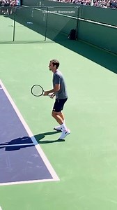 Roger Federer Return Fundamentals ✅ Video credit: @zenracquets #tennis #return #federer #analysis #tennistips #tennisdrills #reels | Online Tennis Instruction