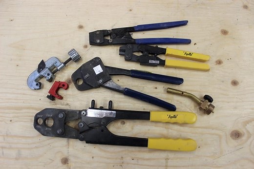 PEX Crimp vs. PEX Clamp: Which Tool is The Best? - ForHandyman