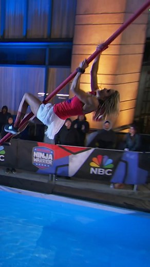 A stellar run that's hard to pleat from Yarizett Breunig. 👗 American Ninja Warrior | NBC and Peacock | Ninja Warrior