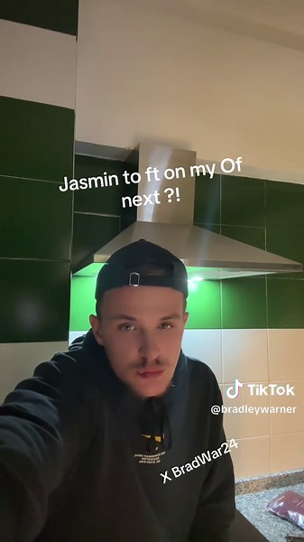 Timothy can film and get involved i supposed #bradleywarner