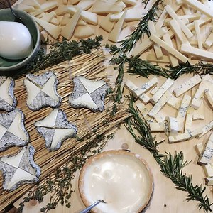 439K views · 317 reactions | À table avec Beau & Fort, la fromagerie-restaurant des amateurs de fromage ! | À table | Facebook