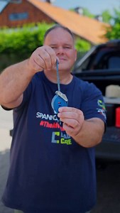 238K views · 19K reactions | Tutorial: Klemmschlossgurt aufrollen & sichern  Ladungssicherung mit System – Spanngurtwissen vom Coach! Die besten Tipps & Tricks direkt vom Profi  Check die Bio Tutorial: Roll Up & Secure a Cam Buckle Strap   Systematic load securing – tensioning strap knowledge from the coach! The best tips & tricks straight from the pro  Check out the bio #spanngurtcoach #loadcare @loadcare.de | Spanngurt Coach | Facebook