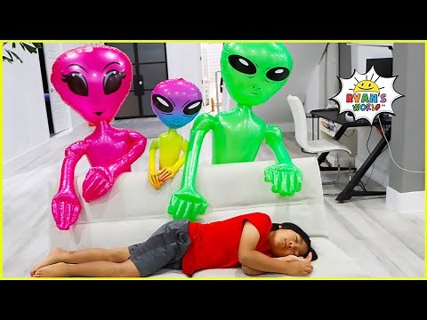 Ryan Pretend Play with Aliens Visits our House