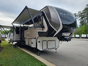 New 2024 Keystone RV Alpine 3910RK Fifth Wheel