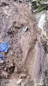 He chose the right evacuation route before the mudslide arrived – successfully escaping danger.