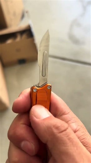 This scalpel blade has been the best box cutter