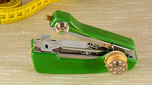 How to Use a Handheld Sewing Machine in 5 Easy Steps - Sew Kit Kit