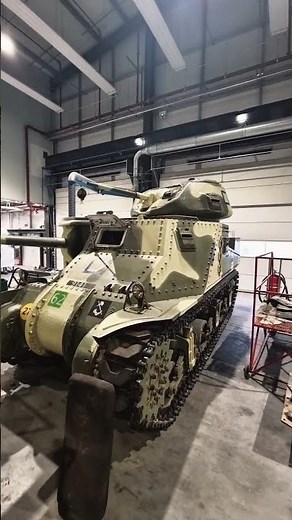 It's been a while since we had a walk around the workshop! #thetankmuseum #workshop #mechanic