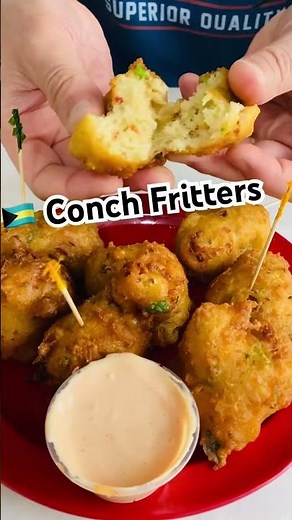 🇧🇸What to eat in Bahamas? Conch fritters: made with conch meat, batter, and seasonings, deep-fried