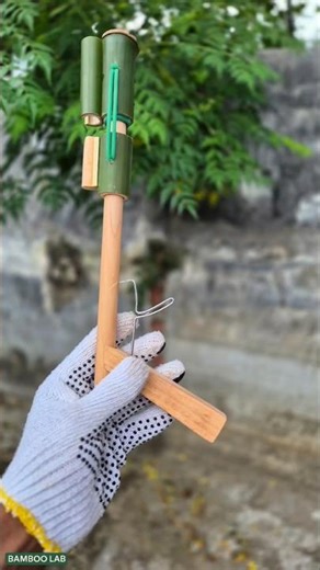“Cool DIY Gun made with bamboo & wood 🔫✨ #bamboogun #creativediy #toyweapon.