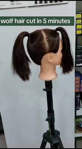 5-Minute Wolf Haircut Tutorial: Easy DIY Steps