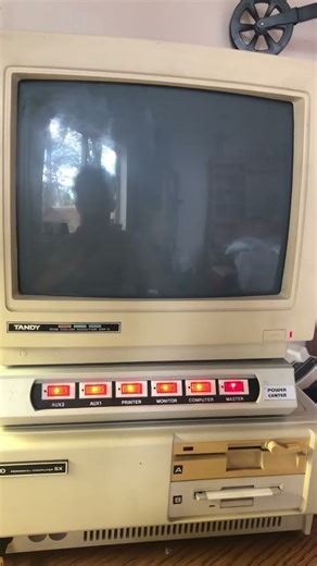 1987 Tandy 1000 SX Power On #tandy #retro #tech #pc #vintage #CRT #vintagecomputing #yardsales