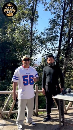 Rs 5 ma Jordan-4 Challenge 30 seconds = 40 reps → Win Jordan-4 in just Rs 5 30 seconds = 30 reps → Win premium sunglasses or a stylish watch! Congratulations! You’ve won the prize of sunglasses!  | Lama Sneakers Kick | Facebook