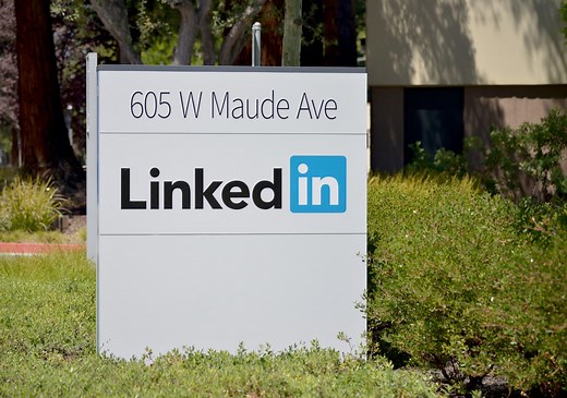 The Best Sales LinkedIn Profiles to Help You Win Clients
