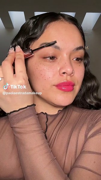 Makeup Tutorial: Step-by-Step Guide for Beginners