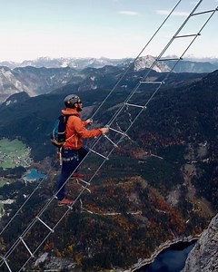 3.2M views · 12 reactions | Austria's 140 feet long “Sky Ladder” is a unique ‘stairway’ hanging 2,296 feet off the ground, stretching over the gorge of the Grosser Donnerkogel. It’s rated ‘C’ for the difficulty level in climbing and mountaineering with level ‘D’ being the most difficult. Would you want to try this climb? Video: Alexander Ladanivskyy (@ladanivskyy/IG) | Discovery | Facebook