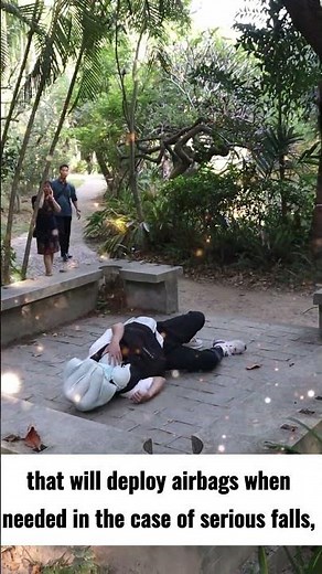 S-AIRBAG anti fall Vest is a preventive safety wearable that will deploy airbags when serious falls