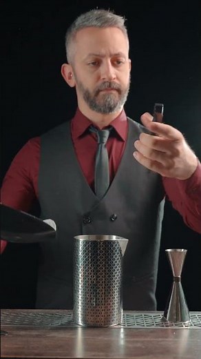 Master the Classic Rusty Nail Cocktail with Monkey Shoulder & Drambuie | Step-by-Step Tutorial