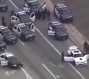 13M views · 96K reactions | No vas a creer lo que sucederá con este automóvil de alta velocidad. | Mario Irivarren - Oficial | Facebook