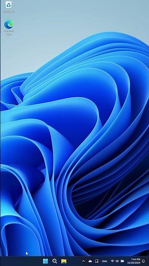 Windows 11 - How to Hide the Taskbar