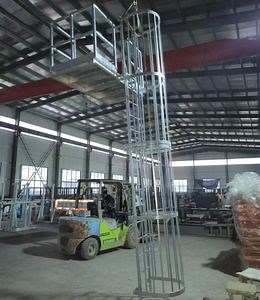 [Hot Item] Heavy-Duty Aluminum Access Ladder with Safety Platform Cage