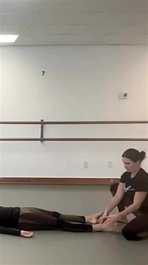 Today’s episode is all about expansive leg lines — how to create length from the hip socket, organize the pelvis, and extend energy through every inch of the working leg. ✨🦵 If you want longer, clearer, more powerful leg lines… this is the one to watch. 🔥 New episode is live! Link in bio. Subscribe today. 🎥🔗 | Relative Motion