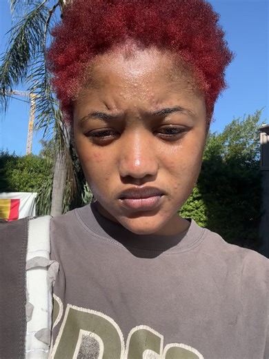 Please let’s put hands together please 🥺🙏voting link is on my bio Momo: 675675827 merveille kemajou OM: 658879212 chwimie Stelcy Even ya 100frs no small abeg🙏