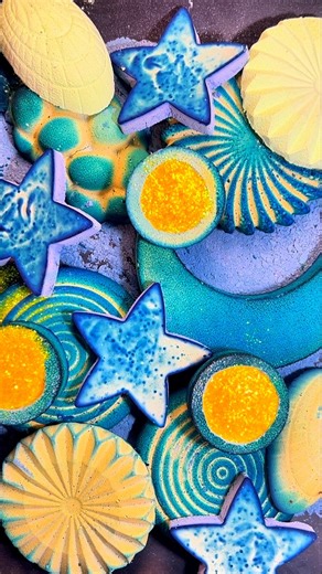 Snowbird_ASMR on Instagram: "This Galaxy #5 - lots of circular planets, some stars, and a few alien eggs! New subscriber program coming this week to my channel. Subscribers will get access to the full videos on IG as well as some behind the scenes content - like crush set up, reforming, and seeing my messy ASMR space. No edits or reposts on any platform. #gymchalkasmr #asmrgymchalk #asmrsounds #asmrvideo #oddlysatisfying"