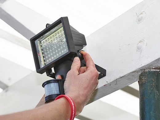 How to install a solar sensor light