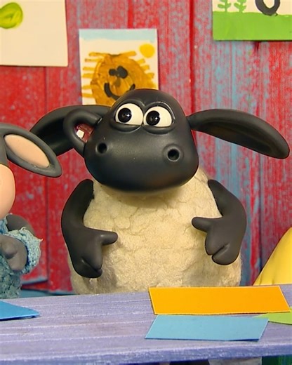 950K views · 18K reactions | It's amazing what you can make with a piece of card...but Timmy finds that crafts take a little bit of patience and practice to get right! | Timmy Time | Facebook