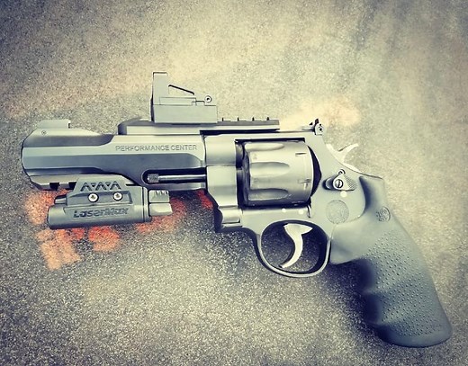 Gun Review: Smith & Wesson Performance Center 327 TRR8 .357 Magnum - The Truth About Guns