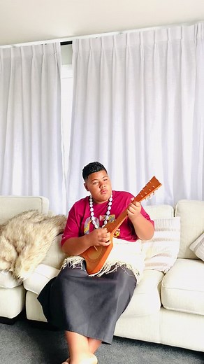 Learn How to Play an 8-String Ukulele like a Pro!